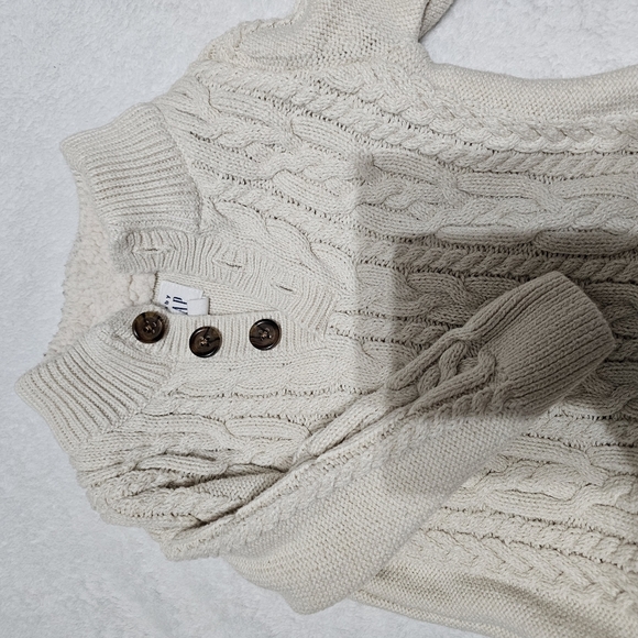 Gap French vanilla cable knit one piece 9-12 months euc - Picture 4 of 6